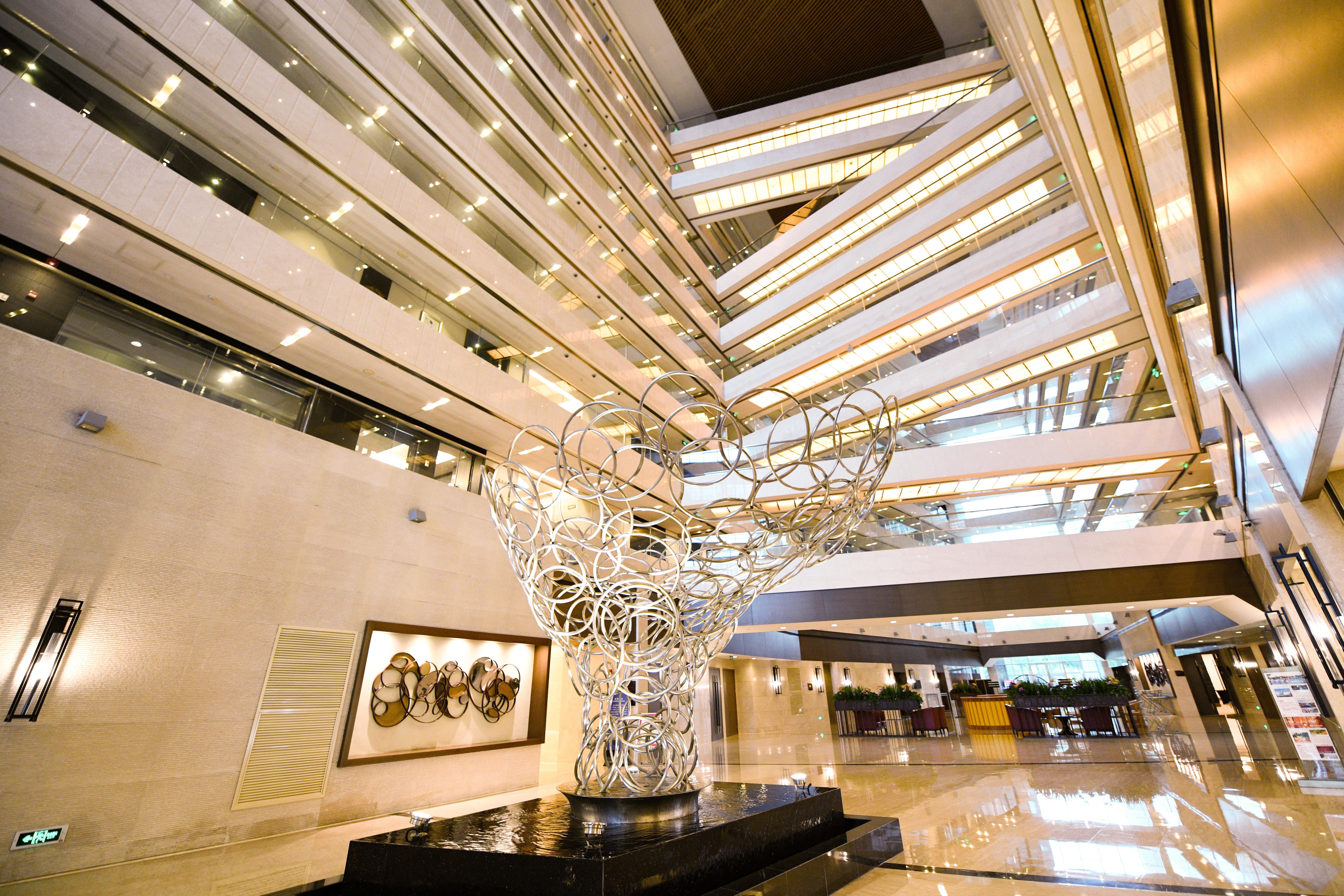 Crowne Plaza Shanghai Xiayang Lake, an IHG Hotel Qingpu Bagian luar foto